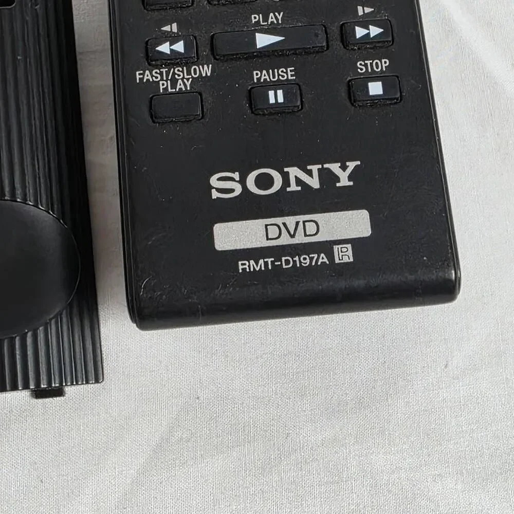 Sony DVD Remote Control RMT-D197A - Picture 8 of 10